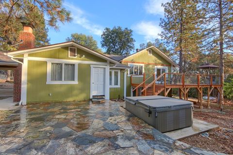 A home in Mariposa