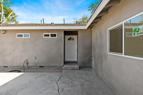 A home in Coalinga