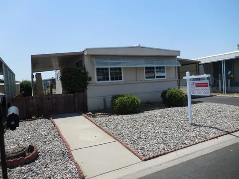 221 W Herndon Avenue Unit 16, Pinedale, CA 93650 - MLS#: 629765