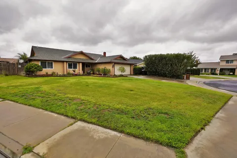 465 Mike Court, Lemoore, CA 93245 - MLS#: 626981