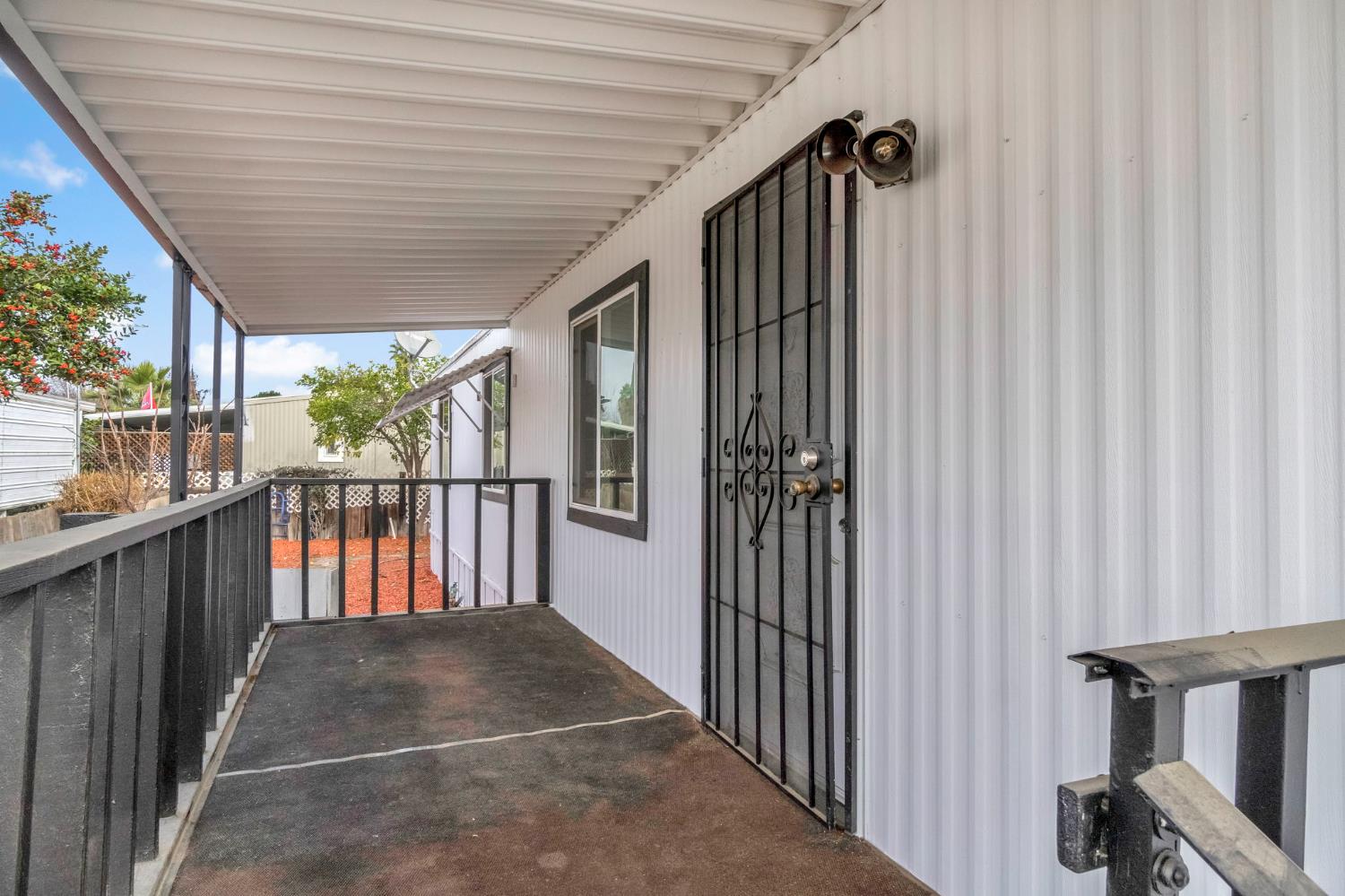 1218 E Cleveland Avenue 153 - Photo 4