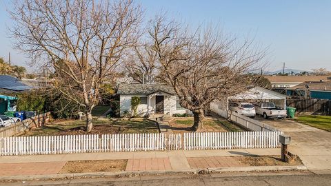 A home in Orange Cove