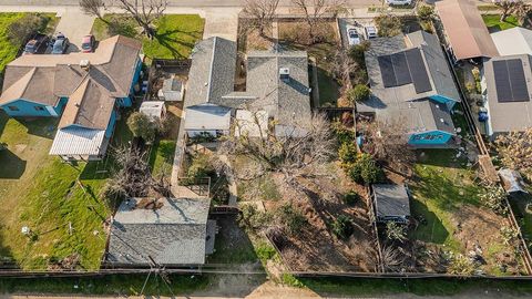 A home in Orange Cove