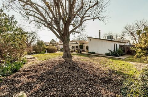 A home in Orange Cove