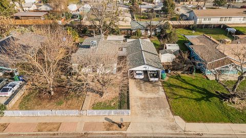 A home in Orange Cove