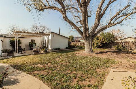 A home in Orange Cove