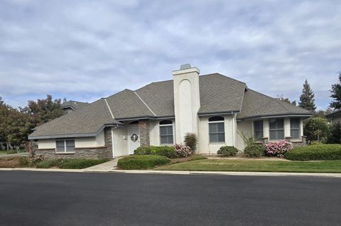 A home in Reedley