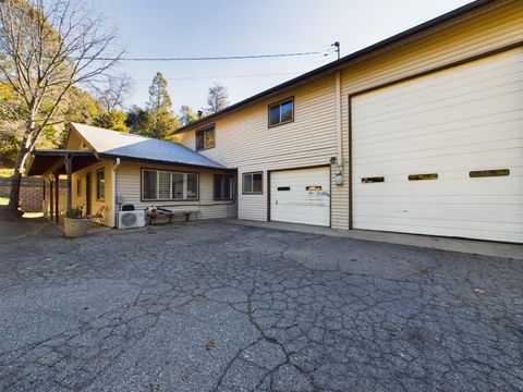 A home in Oakhurst