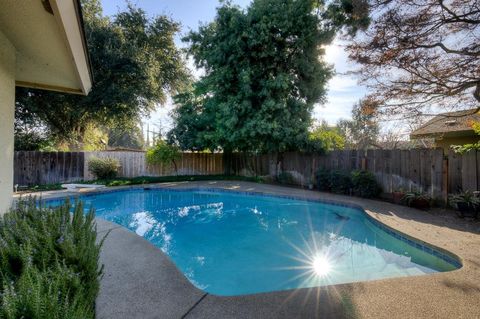 A home in Reedley