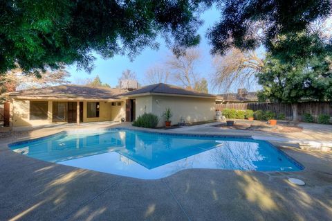 A home in Reedley