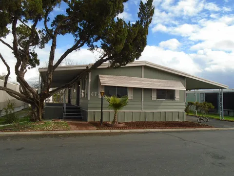 860 E Grangeville Boulevard Unit 67, Hanford, CA 93230 - MLS#: 626201