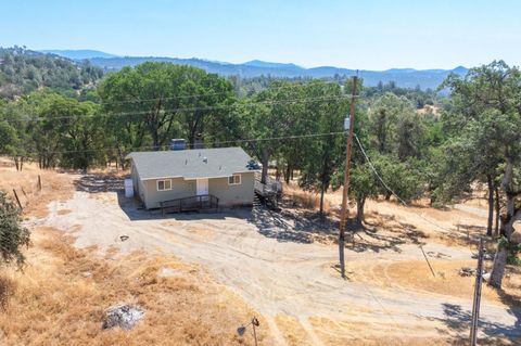 A home in Mariposa