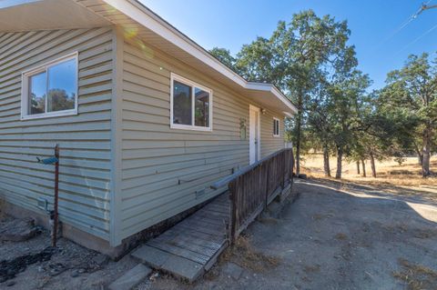 A home in Mariposa