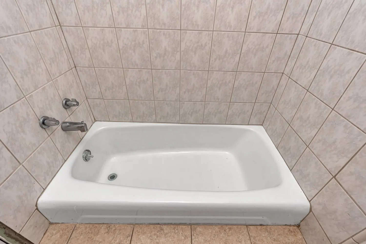 Dos Palos, California 93620, United States, 2 Bedrooms Bedrooms, ,2 BathroomsBathrooms,Residential,Active,170629