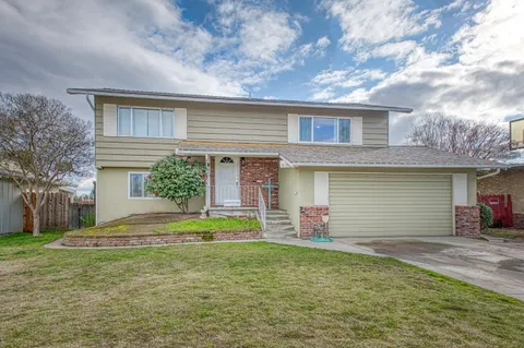 2053 Hillcrest Street, Selma, CA 93662 - MLS#: 625530