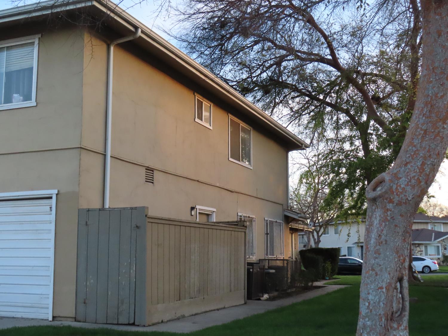 4960 N Holt Avenue 103 - Photo 4