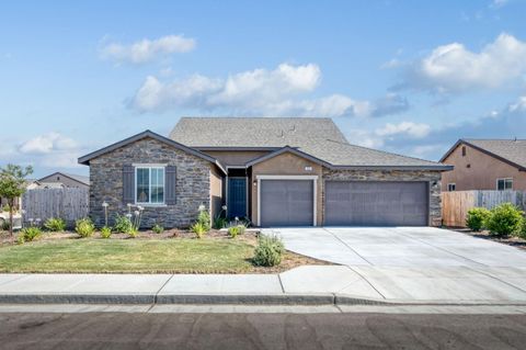 A home in Reedley