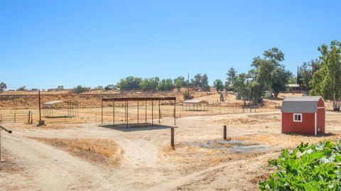 A home in Reedley