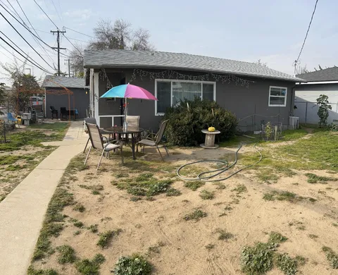 622 S 11th St, Fresno, CA 93702 - MLS#: 627763