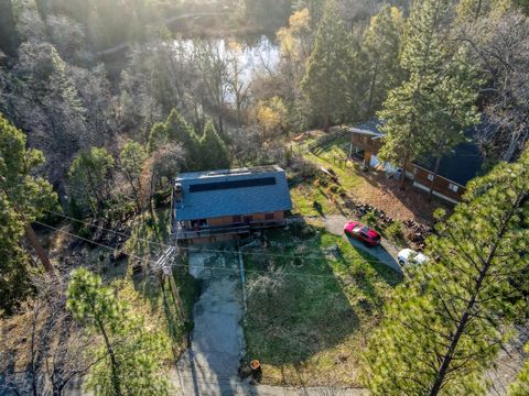 A home in North Fork