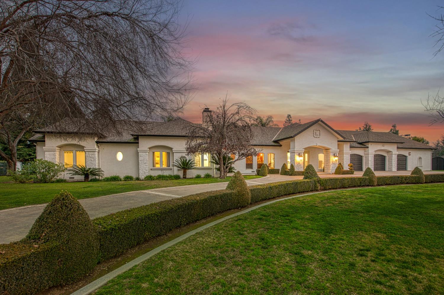 Photo 1 of 25 — 6386 N Forkner Avenue, Fresno, CA 93711