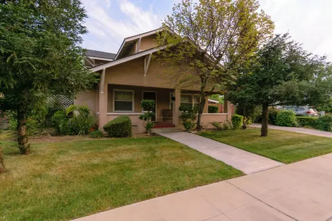 718 E Clinton Avenue, Fresno, CA 93704 - MLS#: 628555