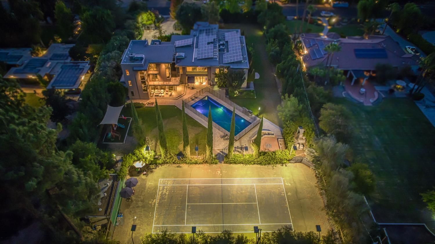 6490 N Sequoia Drive