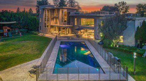 6490 N Sequoia Drive Fresno CA 93711