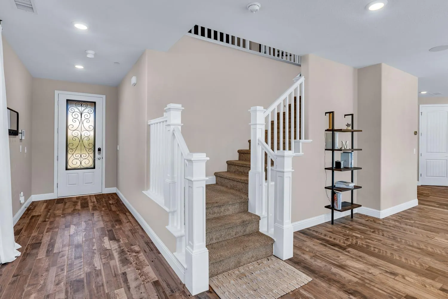 Fresno, California 93730, United States, 3 Bedrooms Bedrooms, ,3 BathroomsBathrooms,Residential,Active,36827