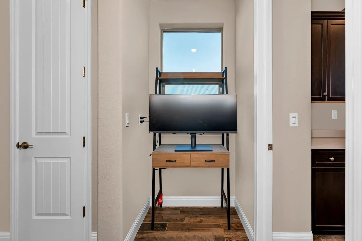 Fresno, California 93730, United States, 3 Bedrooms Bedrooms, ,3 BathroomsBathrooms,Residential,Active,36827