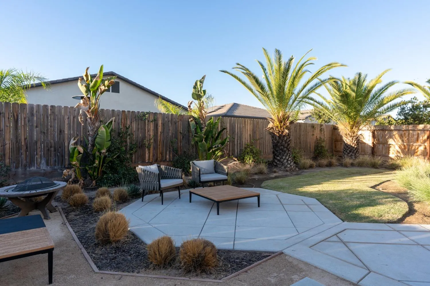 Fresno, California 93730, United States, 3 Bedrooms Bedrooms, ,3 BathroomsBathrooms,Residential,Active,36827