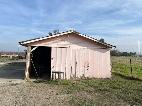 A home in Corcoran