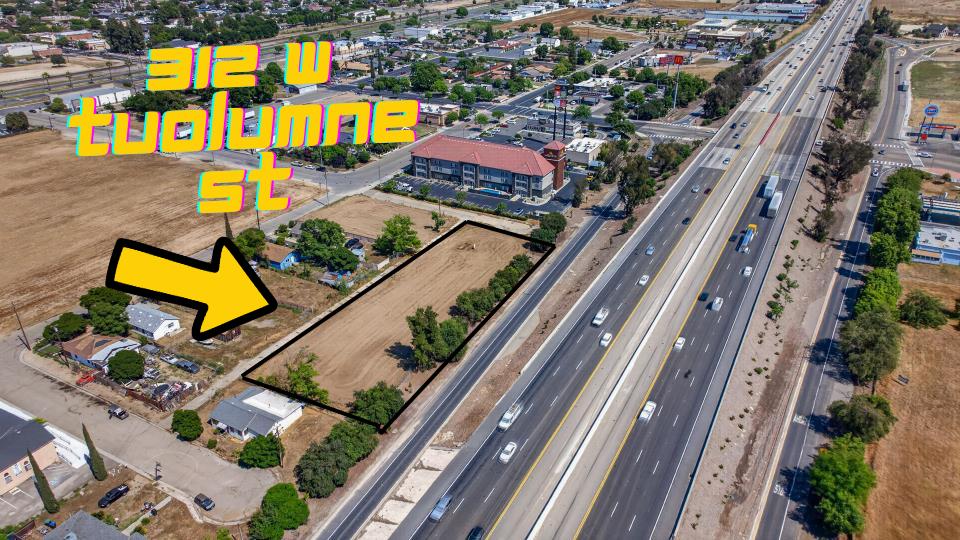 312 W Tuolumne St, Fowler, CA 93625