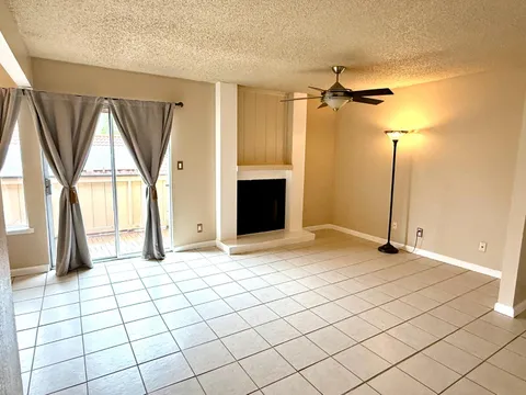1550 W Ashlan Avenue Unit 241, Fresno, CA 93705 - MLS#: 626183