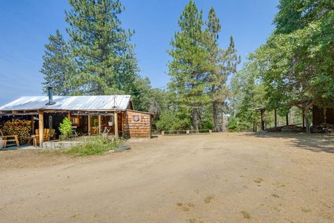 A home in Miramonte