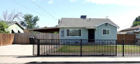215 W Vine Avenue, Visalia, CA 93291 - MLS#: 629401