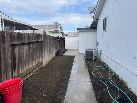 A home in Kingsburg