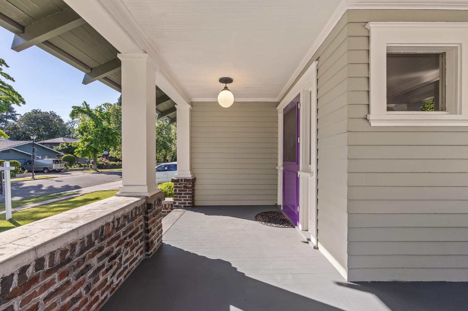 1735 N Hunter Avenue - Photo 2