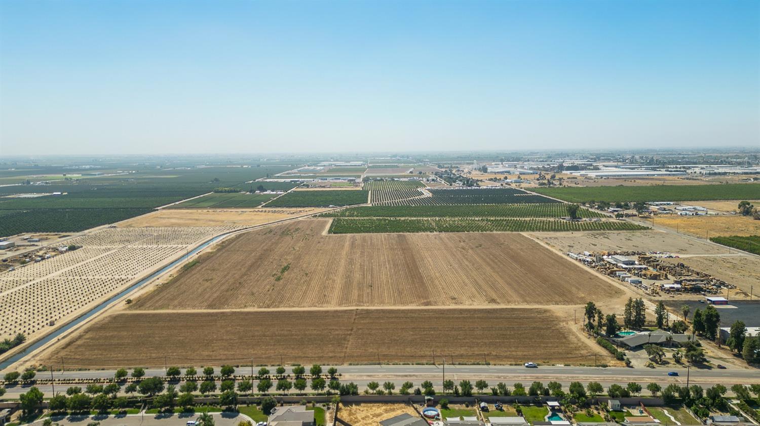 5254 E Jensen Avenue