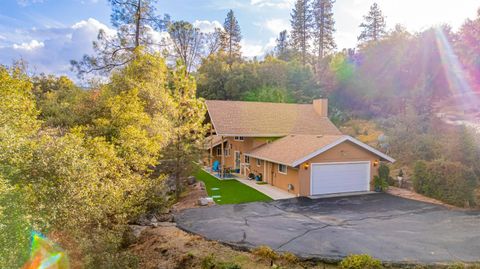 A home in Oakhurst