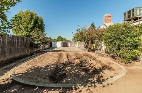 A home in Reedley