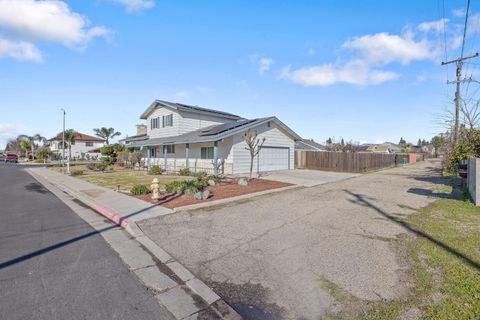 A home in Kingsburg