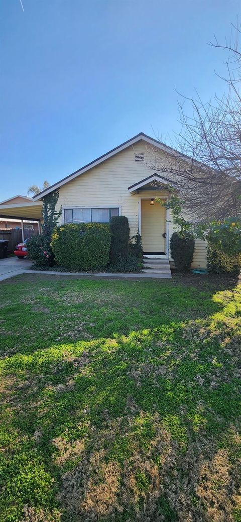 A home in Kingsburg