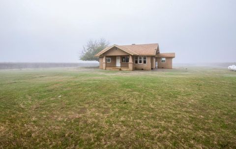 A home in Kingsburg