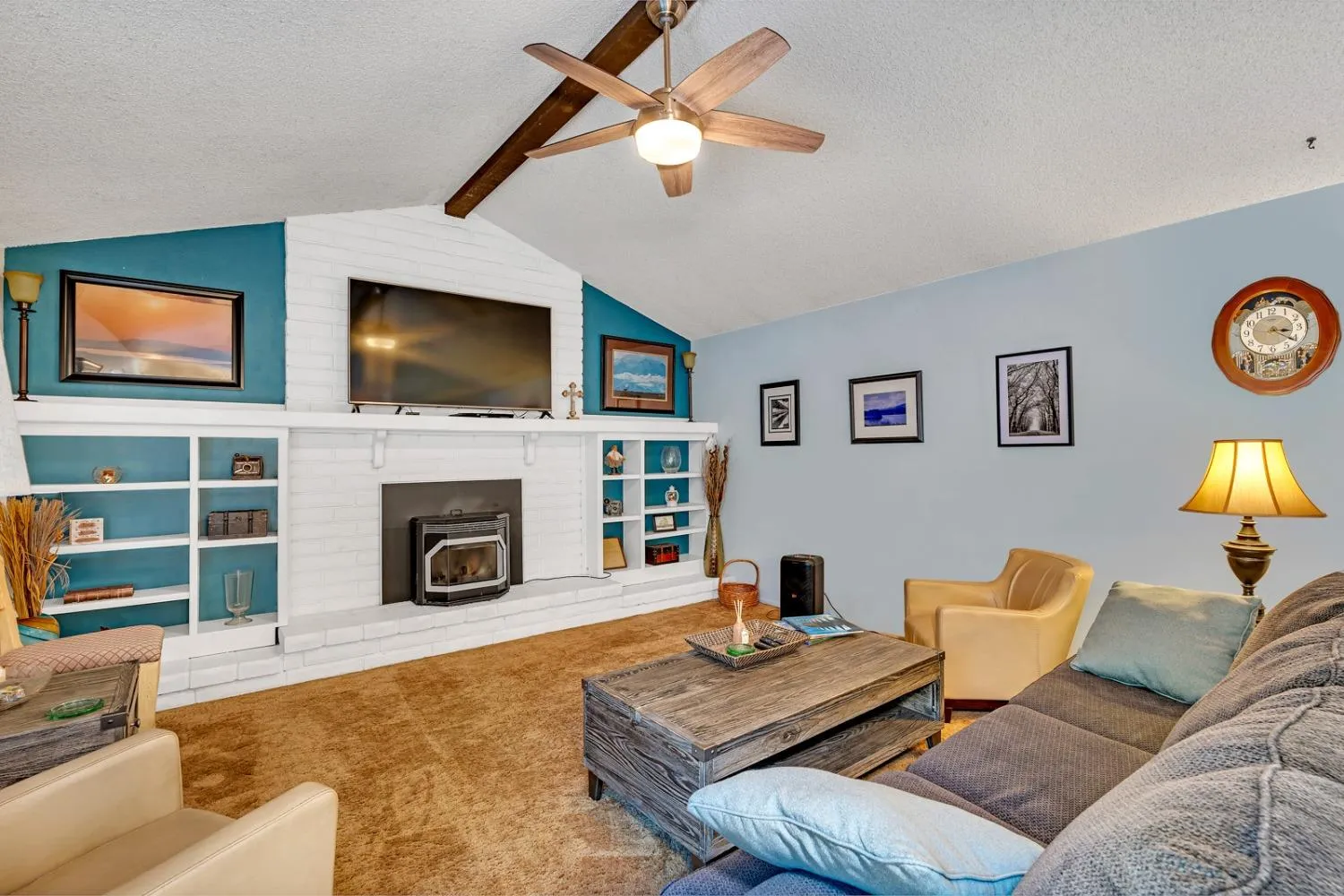 Madera, California 93637, United States, 3 Bedrooms Bedrooms, ,2 BathroomsBathrooms,Residential,Pending,28002