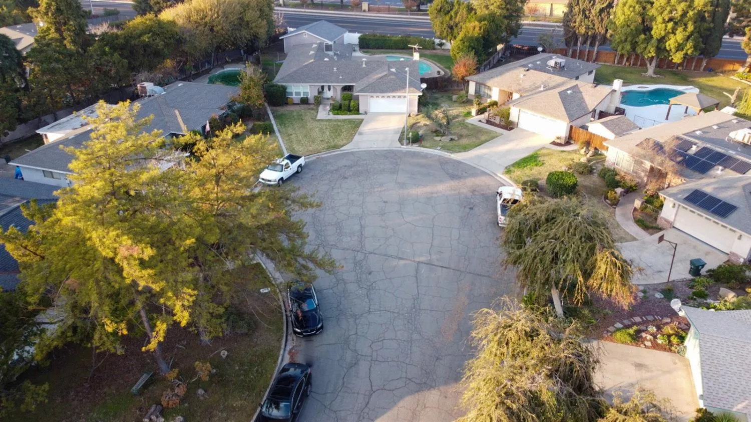 Madera, California 93637, United States, 3 Bedrooms Bedrooms, ,2 BathroomsBathrooms,Residential,Pending,28002