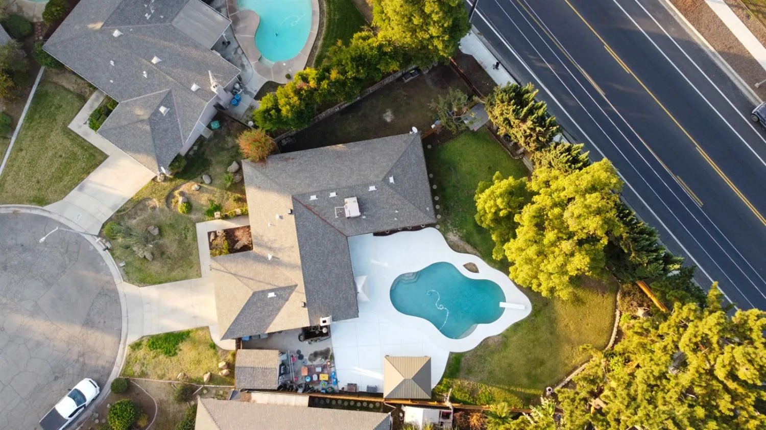 Madera, California 93637, United States, 3 Bedrooms Bedrooms, ,2 BathroomsBathrooms,Residential,Pending,28002