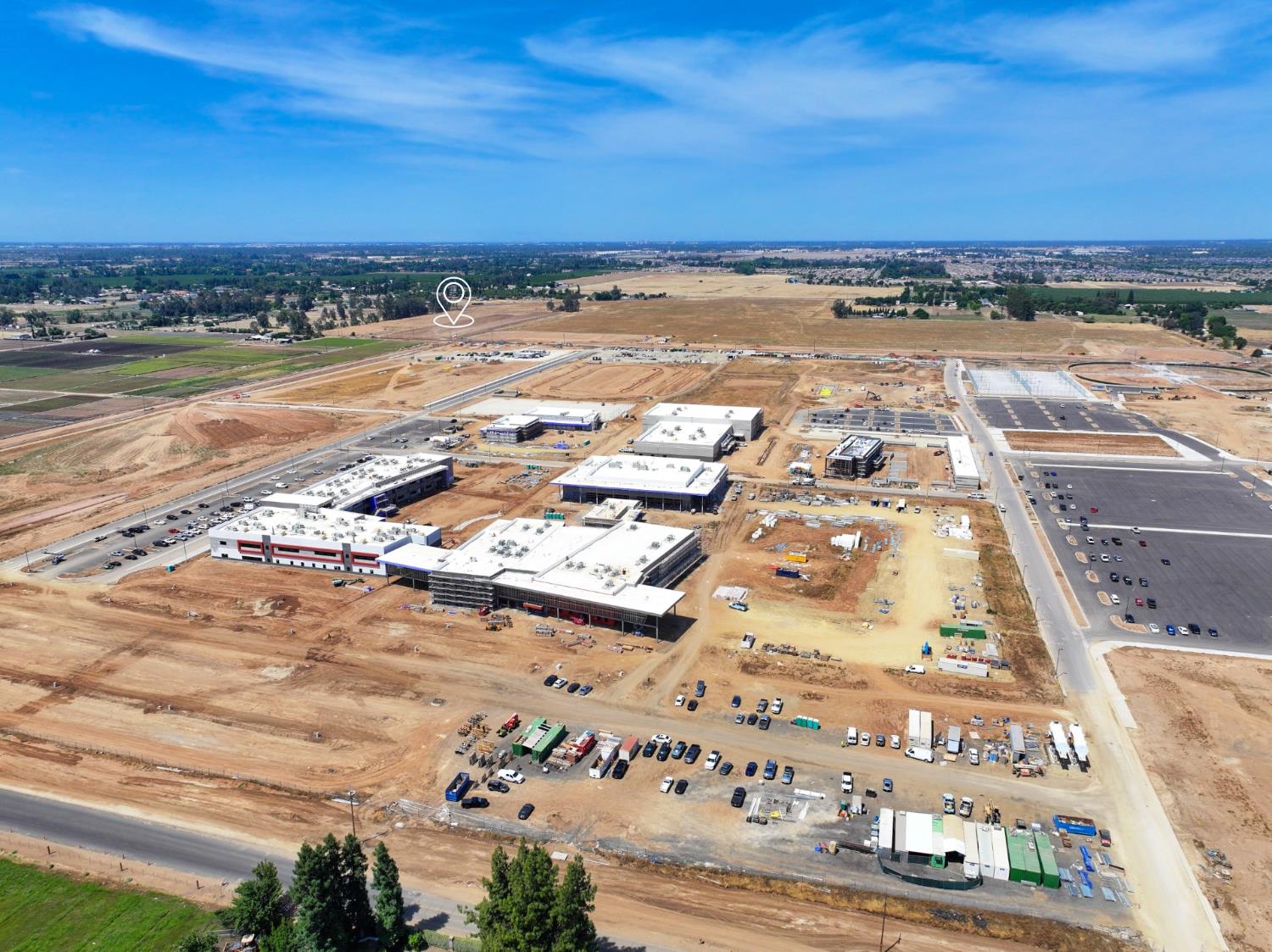 2165 N LEONARD Avenue