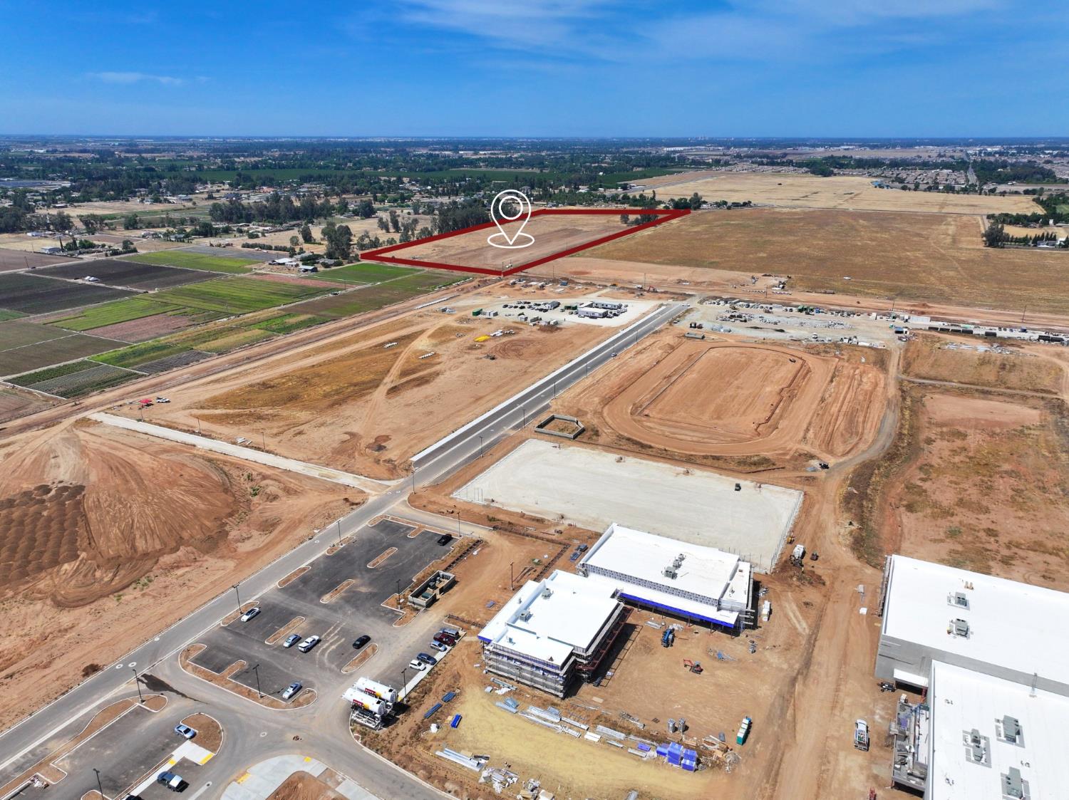 2165 N LEONARD Avenue