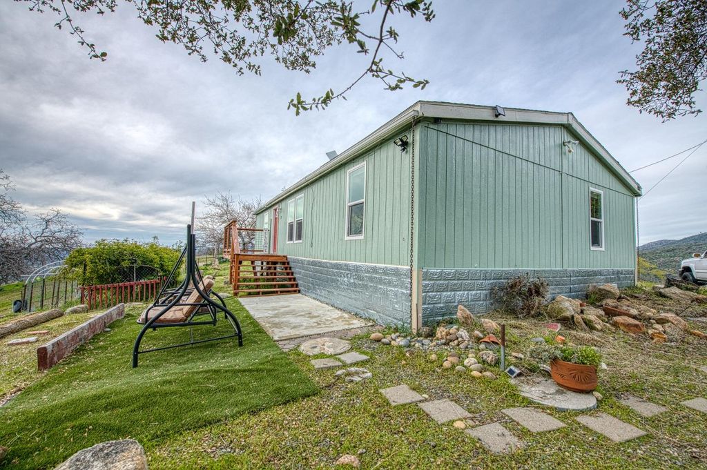 listing image 0